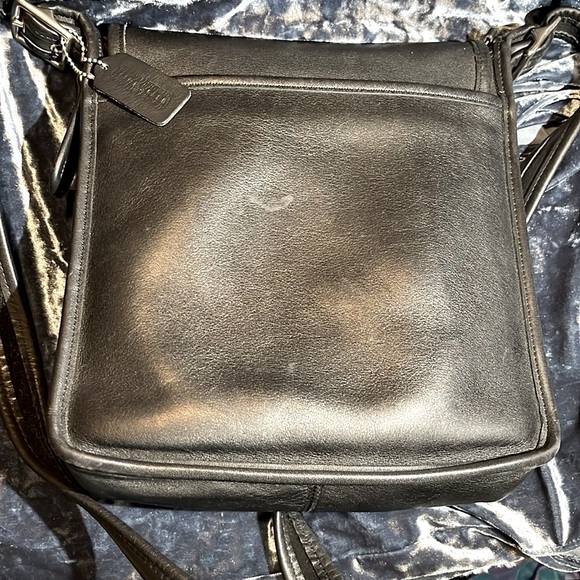 Authentic Coach satchel crossbody purse. Black - Picture 1 of 6